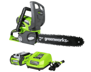 Honest Review of Saker Mini Chainsaw in the Garden (Compared to a Regular  Chainsaw) 